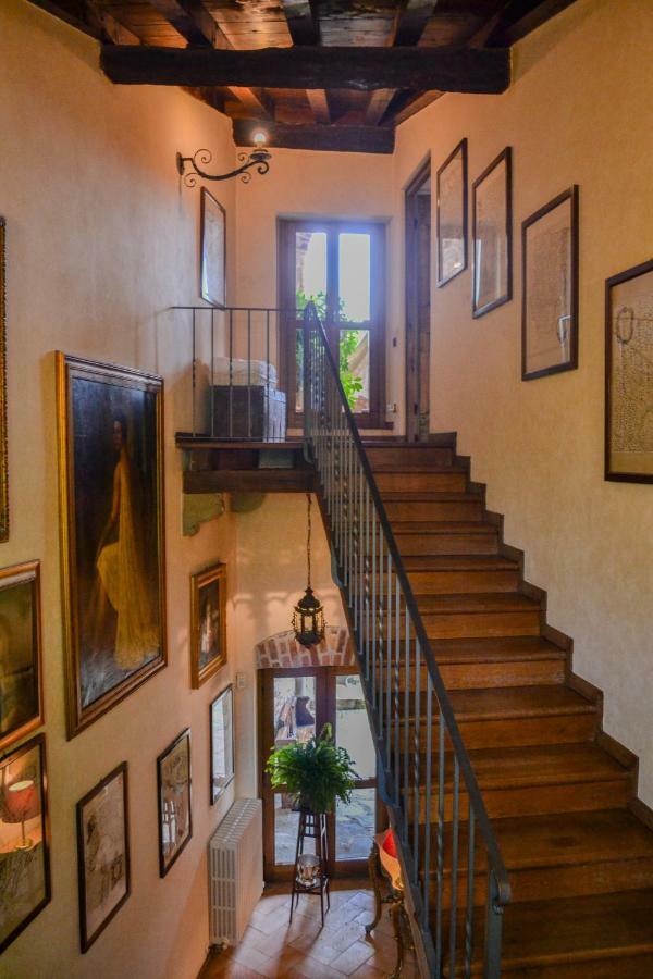 Castello Di Cernusco Lombardone Bed & Breakfast Exterior photo